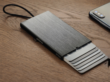 Logotrade liikelahja tuotekuva: RFID luotto- ja käyntikorttikotelo 126615500